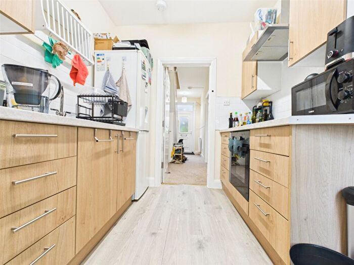 4 Bedroom Terraced House To Rent In Coombe Road, Brighton, BN2