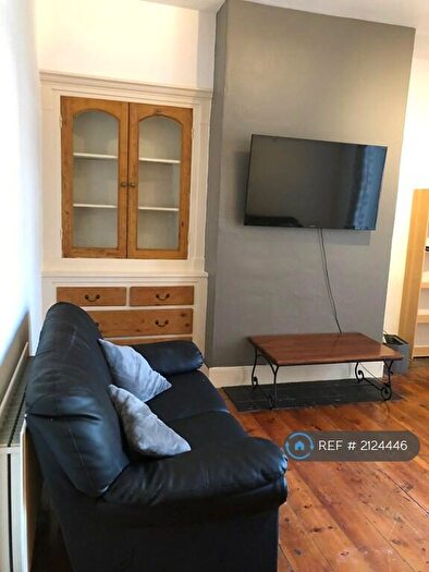 2 Bedroom Flat To Rent In Jesmond, Newcastle Upon Tyne, NE2