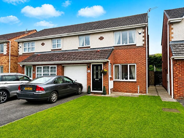 3 Bedroom Semi-Detached House For Sale In Chillingham Grove, SR8