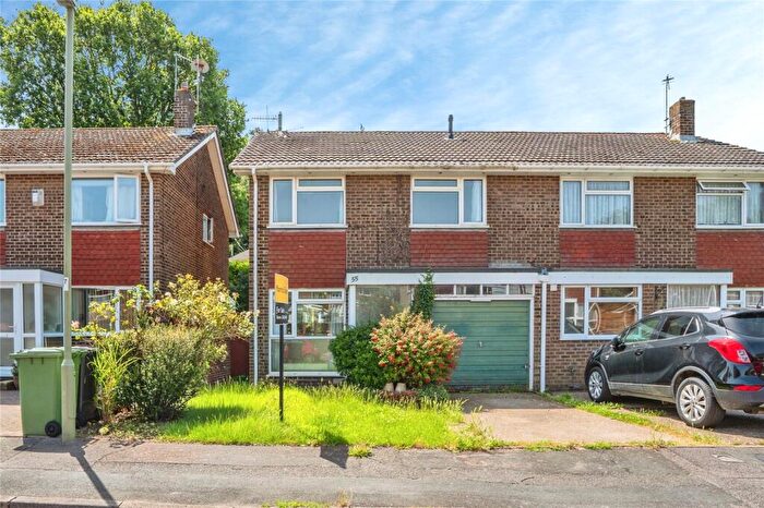 4 Bedroom Semi-Detached House For Sale In Estridge Close, Bursledon, Southampton, Hampshire, SO31