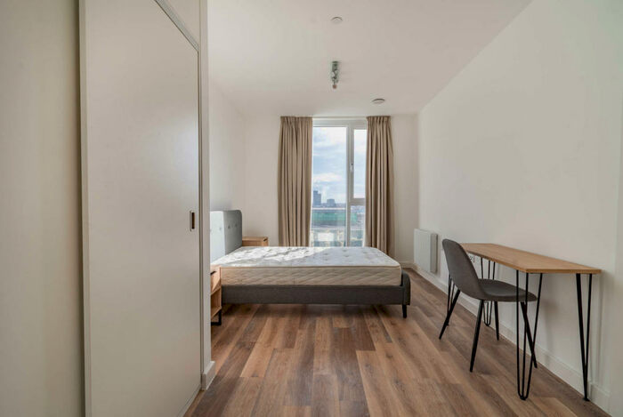 2 Bedroom Flat To Rent In The Wullcomb, Highcross Street, , Furnished, LE1