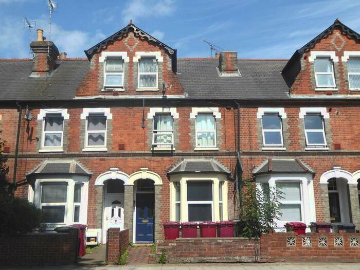 1 Bedroom Studio Flat To Rent In Caversham Road, Reading, RG1