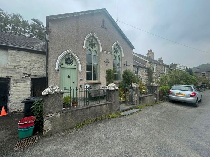 3 Bedroom Property To Rent In Abercegir, Machynlleth, SY20