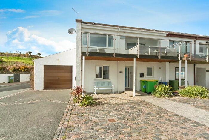 4 Bedroom End Of Terrace House For Sale In Cae Du Village, Abersoch, Gwynedd, LL53
