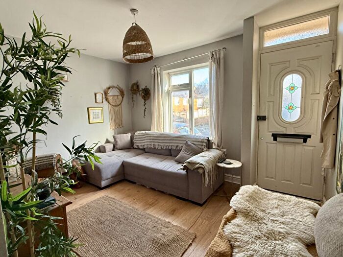 2 Bedroom Terraced House For Sale In Charter Street, Chatham, ME4