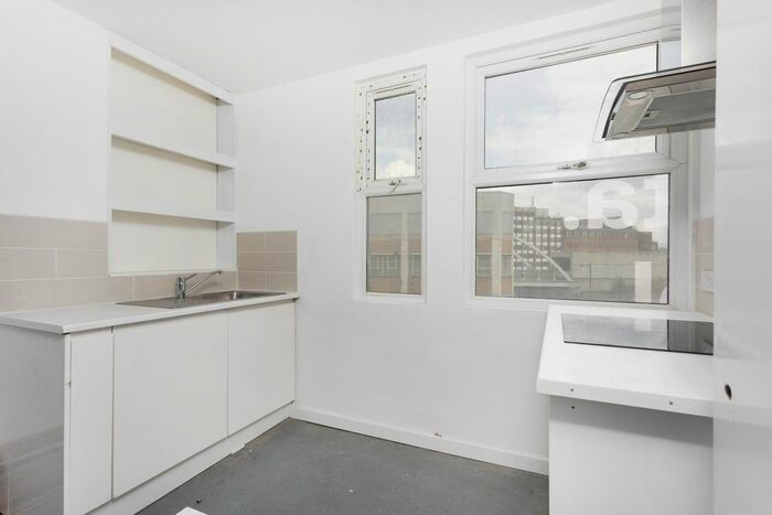 3 Bedroom Flat To Rent In Great Eastern Street, London, EC2A