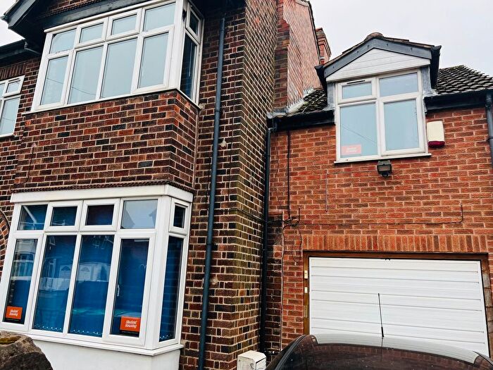 5 Bedroom Semi-Detached House To Rent In Arnesby Road, Nottingham, NG7