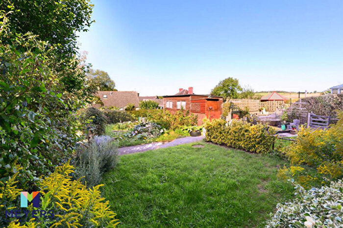 2 Bedroom Flat For Sale In Martinstown, Dorchester, DT2