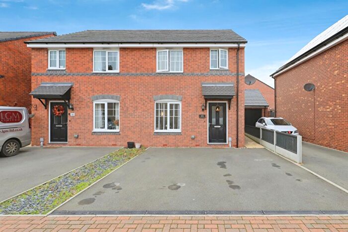 3 Bedroom Detached House For Sale In Black Pear Drive, Stourport-On-Severn, DY13