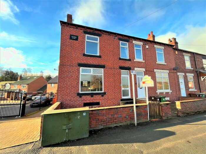 3 Bedroom Property To Rent In Lingwell Gate Lane, Lofthouse, Wakefield, WF3