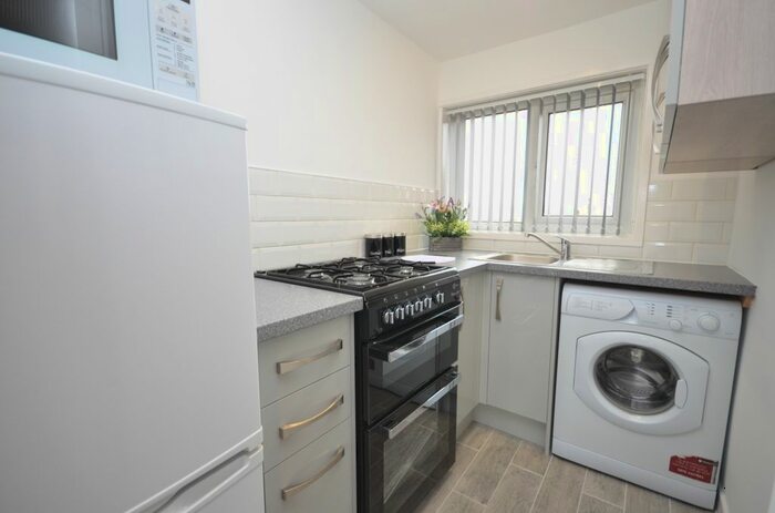 1 Bedroom Flat To Rent In First Floor Flat, Opp Woodland Park, Walmsley Street, Darwen, BB3