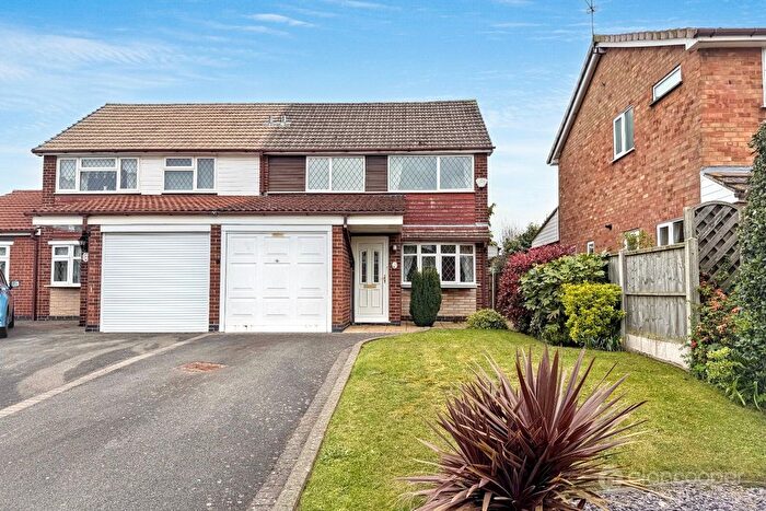 3 Bedroom Semi Detached House For Sale In Hoarestone Avenue, Whitestone, Nuneaton, CV11