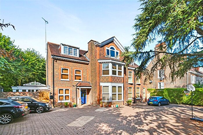 2 Bedroom Flat For Sale In Woodfield Road, London, W5