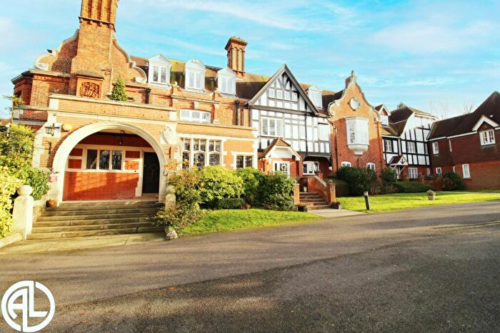 2 Bedroom Apartment For Sale In Roxley Manor, Willian, SG6