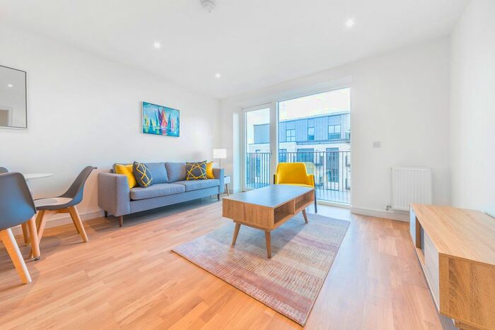 1 Bedroom Flat To Rent In Edwin House, Accolade Avenue, Southall, UB1