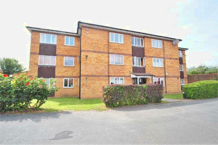 2 Bedroom Flat To Rent In Fox Hollow Drive, Bexleyheath, DA7