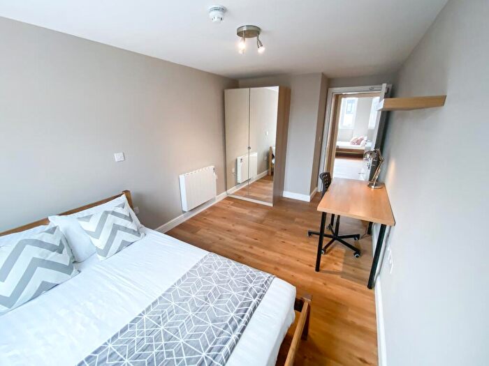 7 Bedroom Flat To Rent In Hardman Street, L1