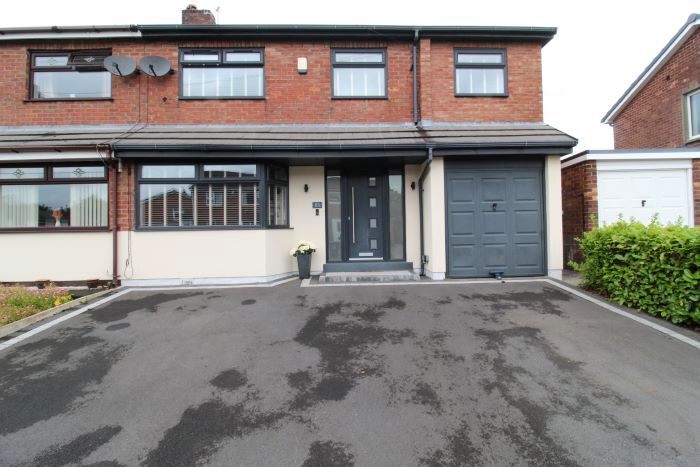 4 Bedroom Semi-Detached House To Rent In Bankhouse Road, Bury, BL8