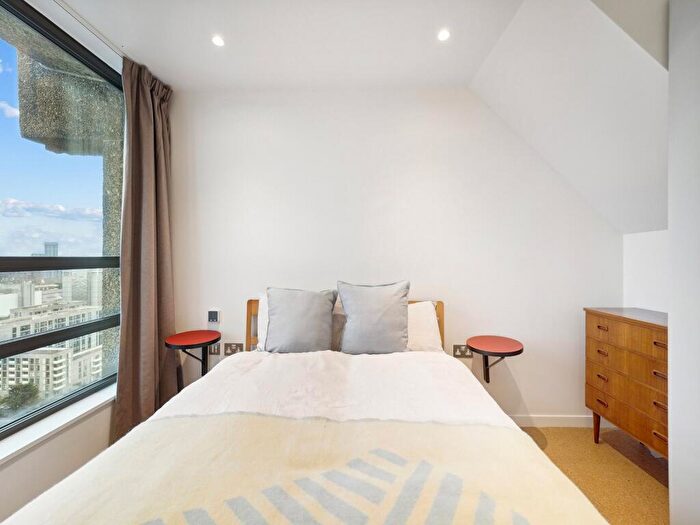 2 Bedroom Apartment To Rent In Balfron Tower, St. Leonards Road, E14