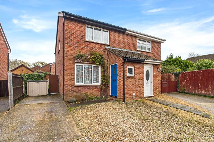 2 Bedroom Semi Detached House For Sale In Herriard Way, Tadley, Hampshire, RG26