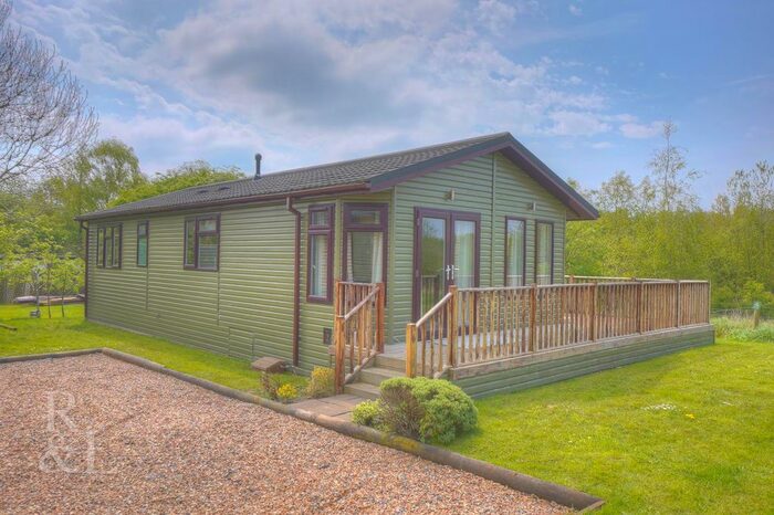2 Bedroom Park Home For Sale In Spring Cottage Road, Overseal, DE12