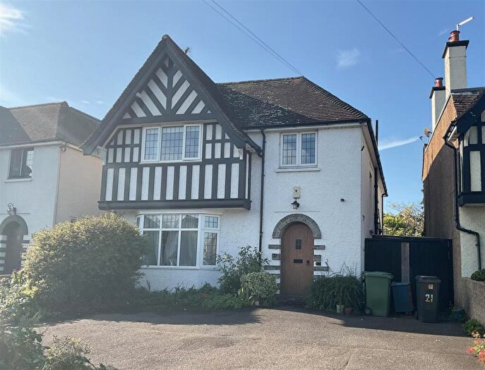 4 Bedroom House For Sale In Kings Drive, Eastbourne, BN21