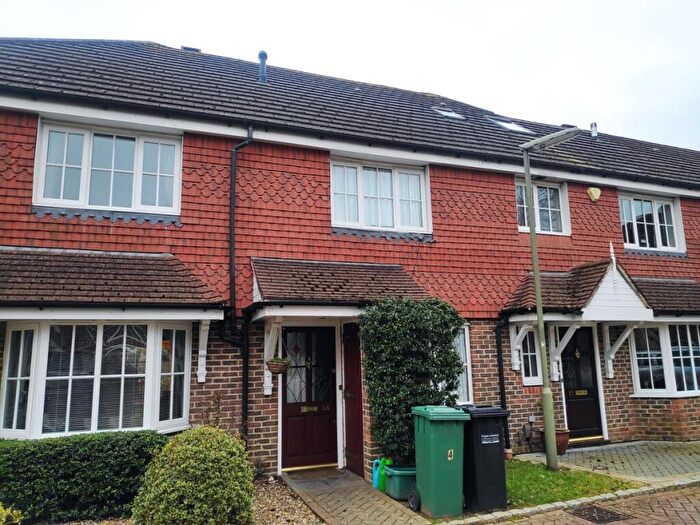 2 Bedroom Terraced House To Rent In Priestlands Close, Horley, RH6