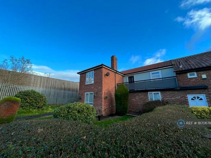 2 Bedroom Flat To Rent In Beckfoot Close, Newcastle Upon Tyne, NE5