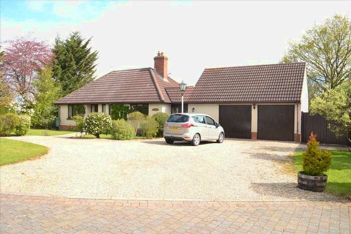 2 Bedroom Bungalow For Sale In Kepouroikos, Domsey Lane, Little Waltham, Chelmsford, CM3
