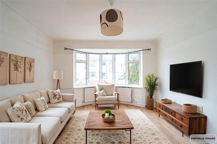 3 Bedroom Detached House For Sale In Conifer Gardens, London, SW16