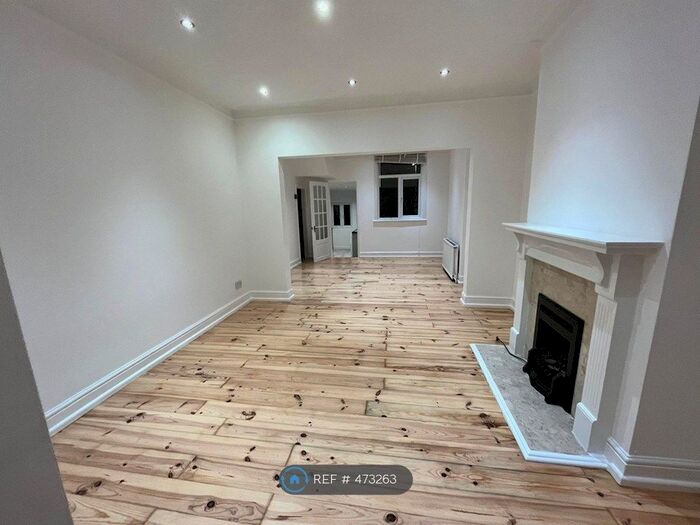 2 Bedroom Terraced House To Rent In Jarrah Cottages, Purfleet, RM19