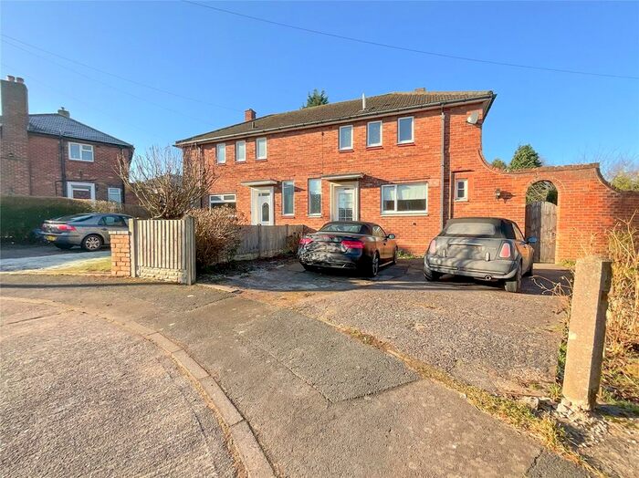 3 Bedroom Semi-Detached House To Rent In Smarts Avenue, Lichfield, Staffordshire, WS14