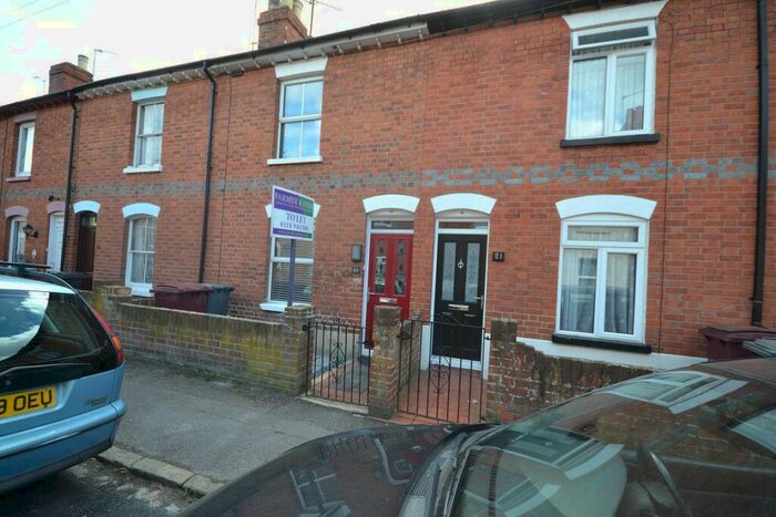 2 Bedroom Terraced House To Rent In North Street, Caversham, Reading, RG4
