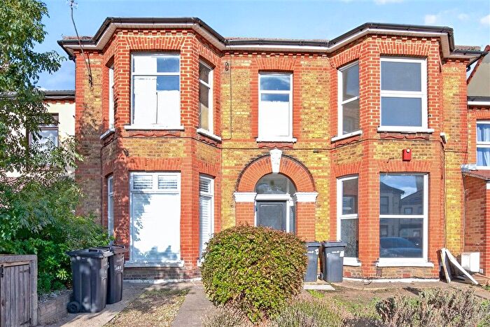 1 Bedroom Flat For Sale In Argyle Road, Ilford, Essex, IG1