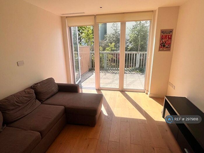 2 Bedroom Flat To Rent In Dara House, London, NW9