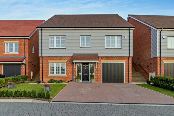 4 Bedroom Detached House For Sale In Einkorn Drive, Puckeridge, Ware, SG11