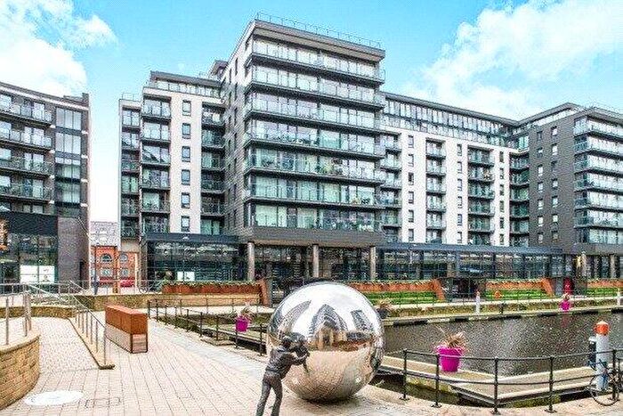 2 Bedroom Apartment To Rent In La Salle, Chadwick Street, Leeds, West Yorkshire, LS10