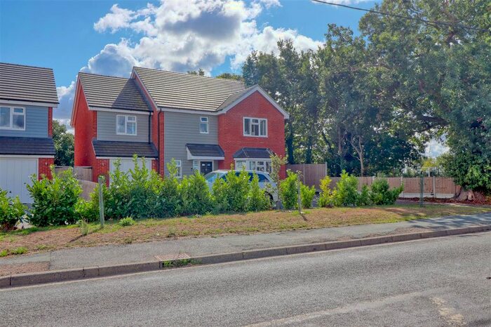 5 Bedroom Detached House For Sale In School Road, Great Oakley, Harwich, CO12