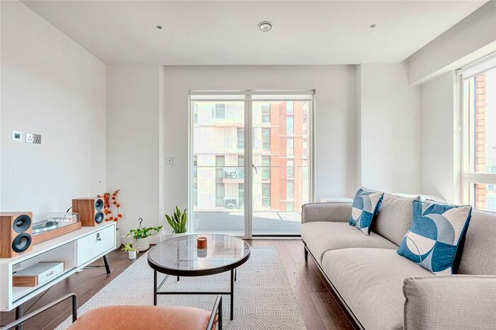 2 Bedroom Flat To Rent In Lanchester Way, New Covent Garden, SW11