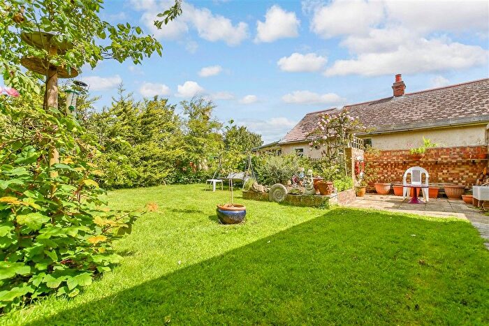 3 Bedroom Detached Bungalow For Sale In Tower Estate, Dymchurch, Romney Marsh, Kent, TN29