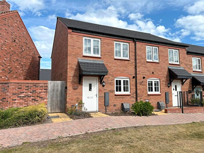 2 Bedroom End Of Terrace House For Sale In Loachbrook Farm Way, Congleton, CW12