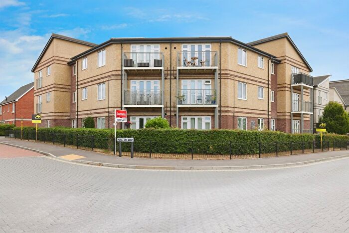 2 Bedroom Flat For Sale In Halter Way, Andover, SP11