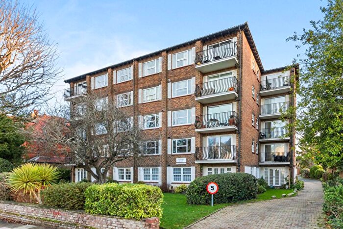 2 Bedroom Flat For Sale In Camargue Court, Downview Road, BN11