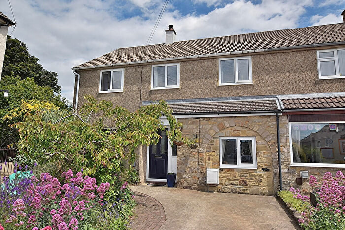 4 Bedroom Semi-Detached House For Sale In Willow Crescent, Richmond, DL10