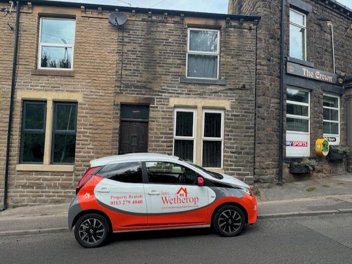 2 Bedroom Terraced House To Rent In Leeds Road, Dewsbury, WF12