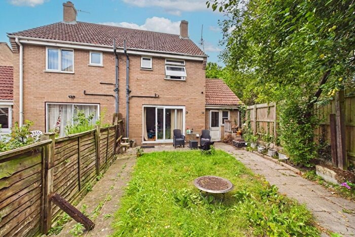2 Bedroom Semi-Detached House For Sale In Lime Kiln Lane, Thetford, IP24