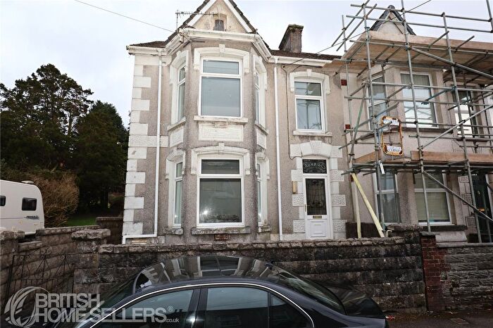 4 Bedroom End Of Terrace House For Sale In Stepney Road, Garnant, Ammanford, Carmarthenshire, SA18
