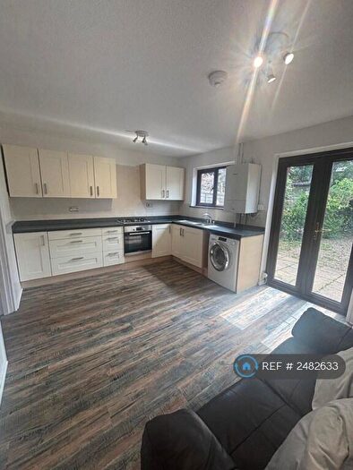 5 Bedroom Terraced House To Rent In Sherwood Avenue, Abingdon, OX14