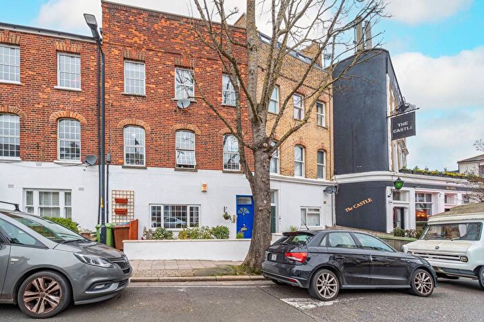 1 Bedroom Flat For Sale In Crystal Palace Road, East Dulwich, London, SE22