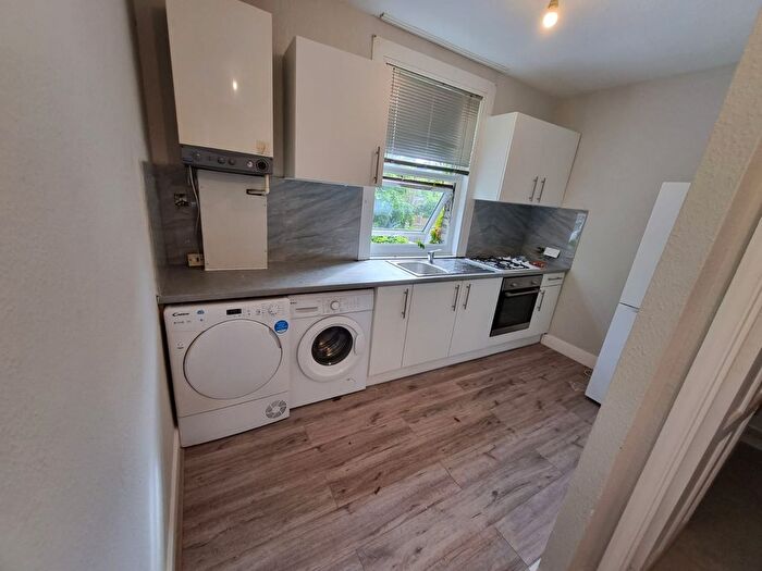 1 Bedroom Flat To Rent In Crescent Road, London, N22